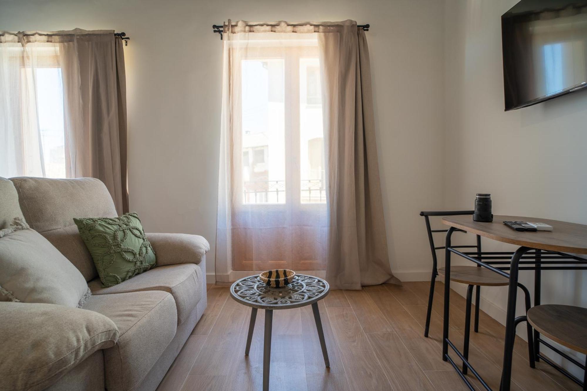 Apartamentos Gomerez 30 Γρανάδα Εξωτερικό φωτογραφία