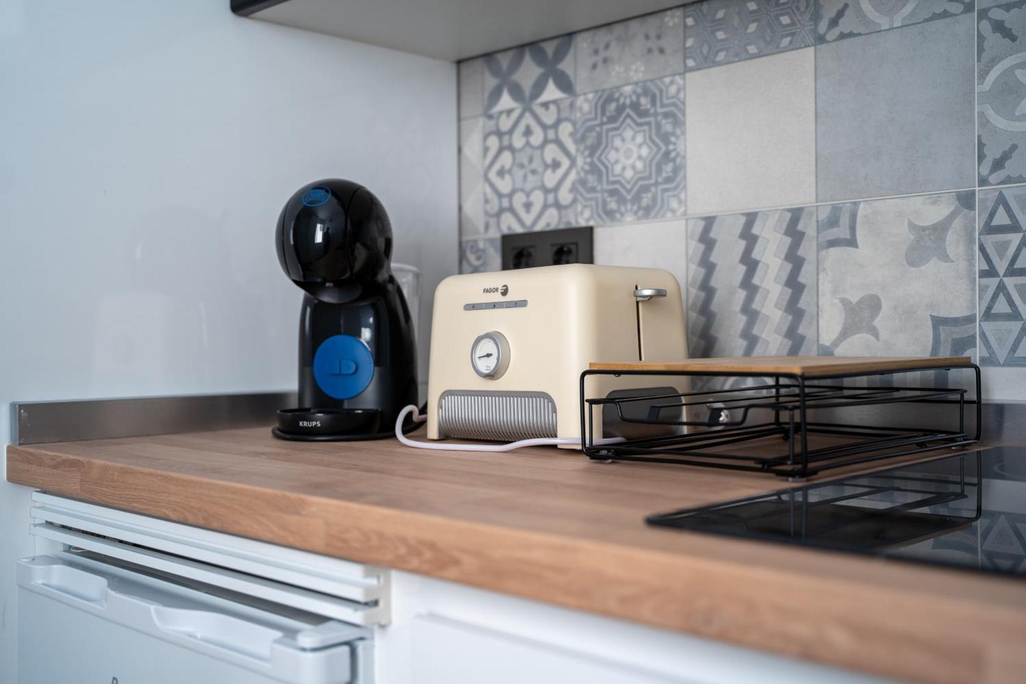 Apartamentos Gomerez 30 Γρανάδα Εξωτερικό φωτογραφία